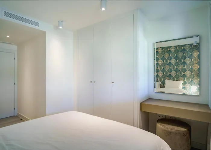 Modern 3b With And Gym * Estepona