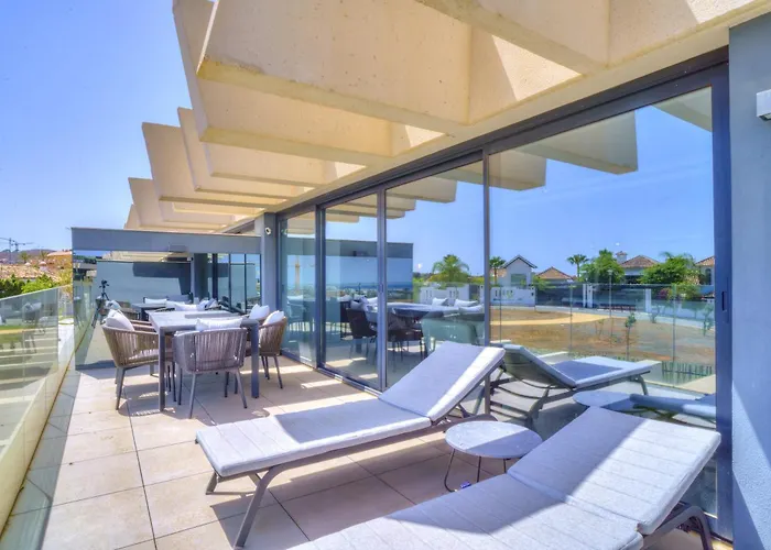 Modern 3b With And Gym