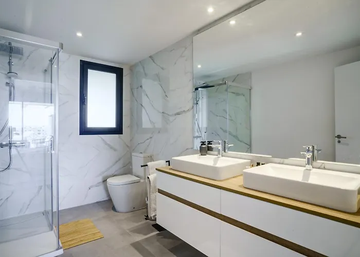 Modern 3b With And Gym *