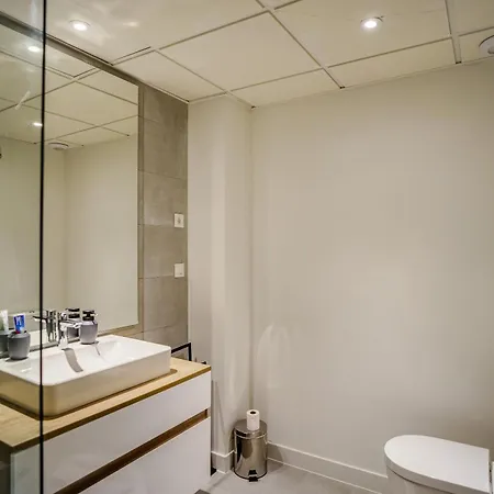 Modern 3b With And Gym