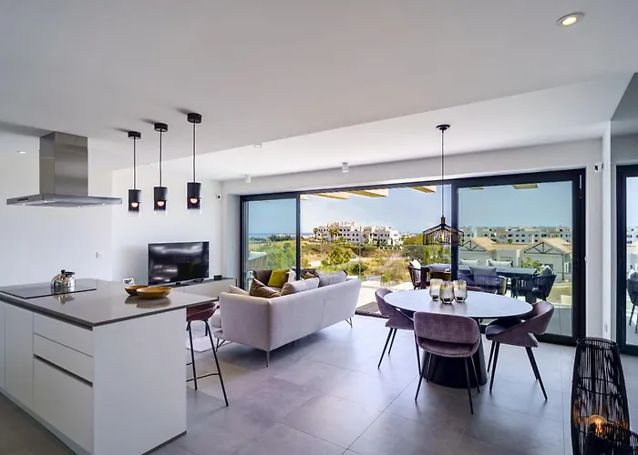 Apartment Modern 3b With And Gym Estepona