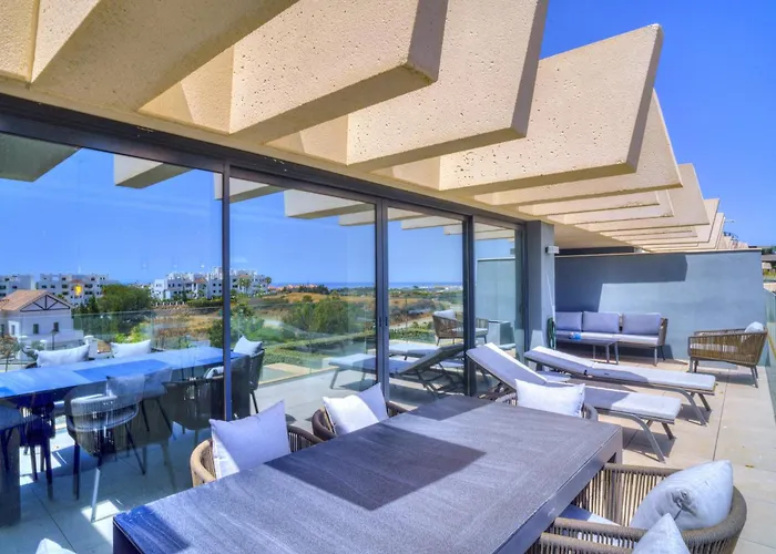 Modern 3b With And Gym Apartment *